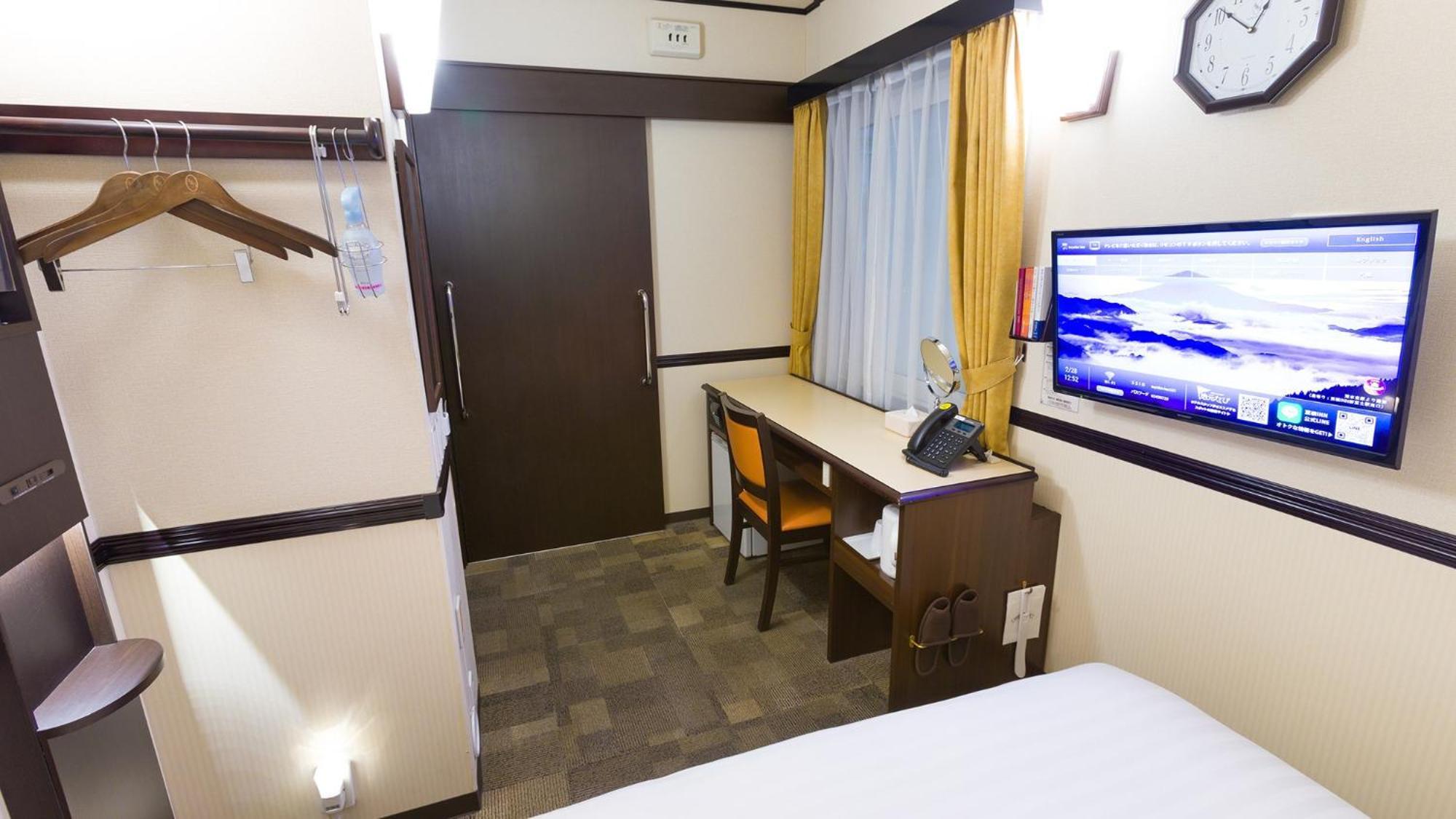 Toyoko Inn Tokyo Eki Yaesu Kita Guchi Zimmer foto